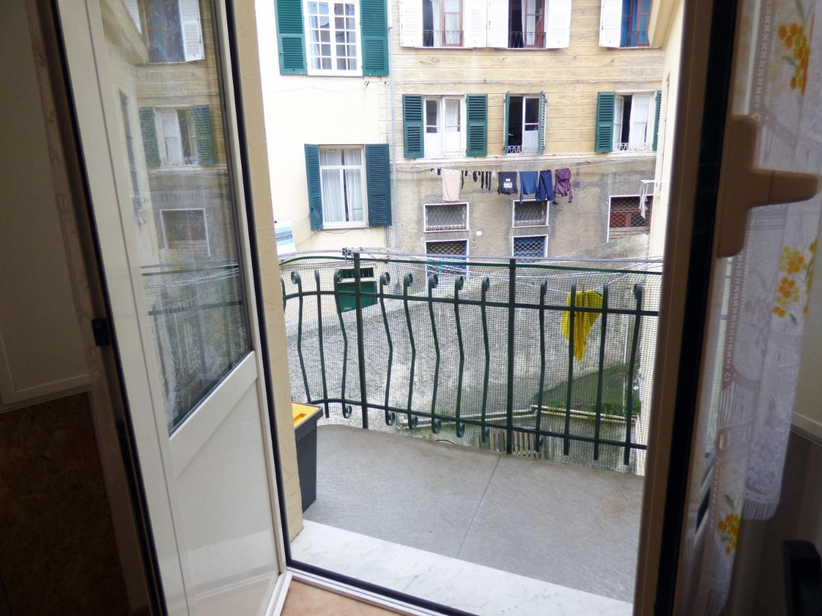 Casa Maura - 2 Passi Nella Storia Apartment Genoa Bagian luar foto