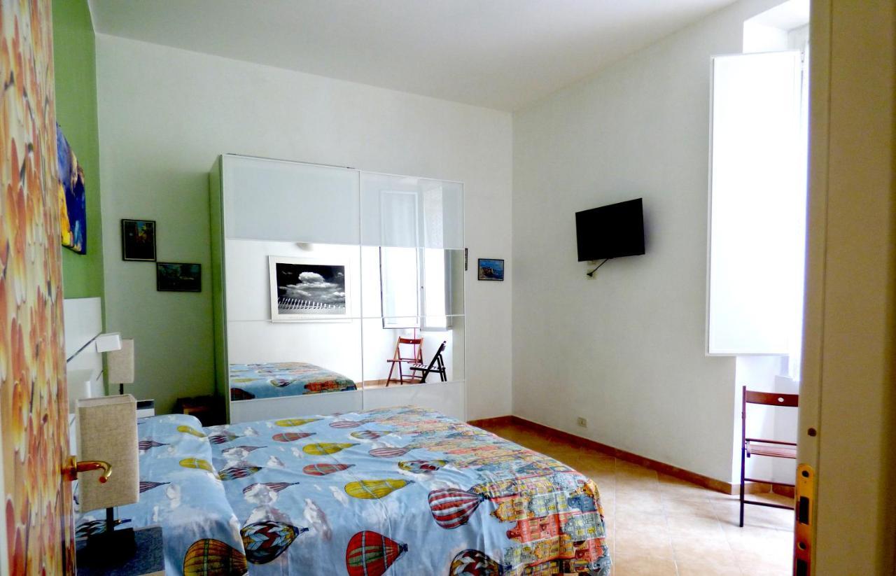 Casa Maura - 2 Passi Nella Storia Apartment Genoa Bagian luar foto